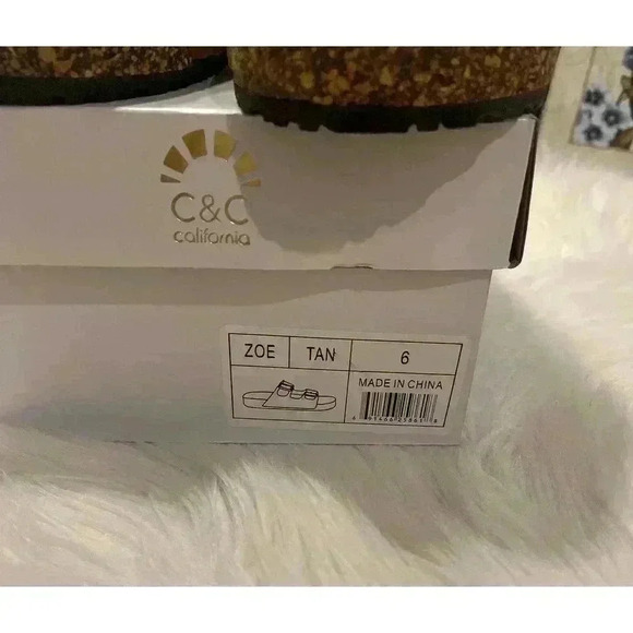 C&C CALIFORNIA Fuzzy Cozy Double Buckle Sandals - Picture 5 of 5